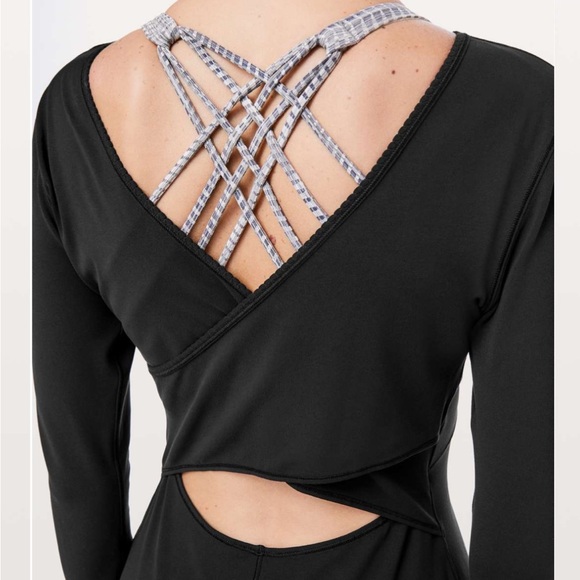 Lululemon Contour Dress in Nulu - Picture 3 of 4